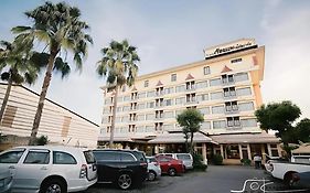 Ruean Phae Royal Park Hotel
